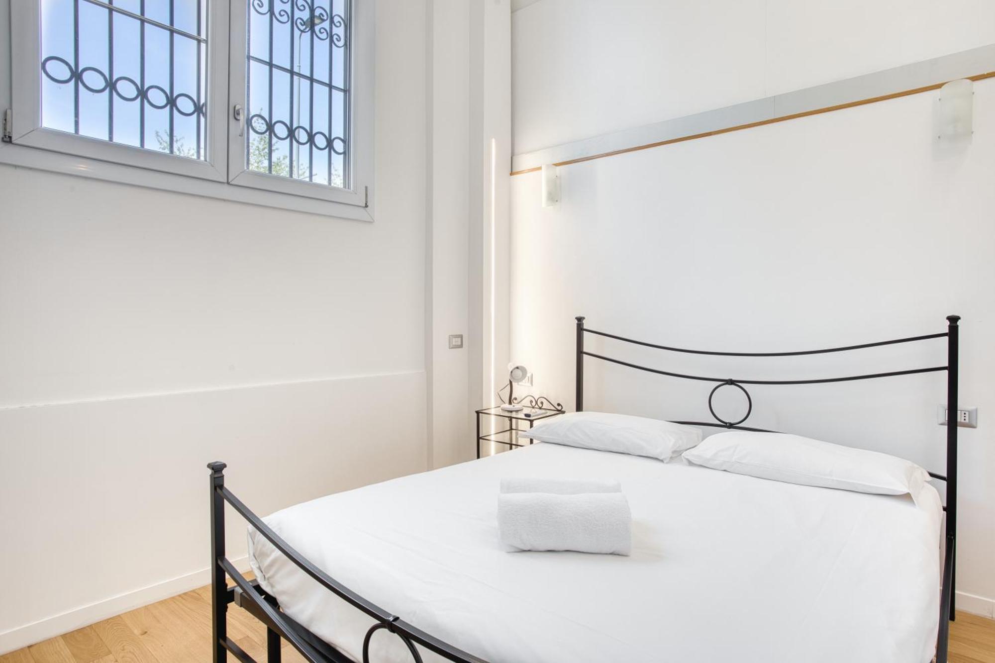 Walk To Navigli - Via Gola - 2 Bedrooms Apt Milano Eksteriør bilde
