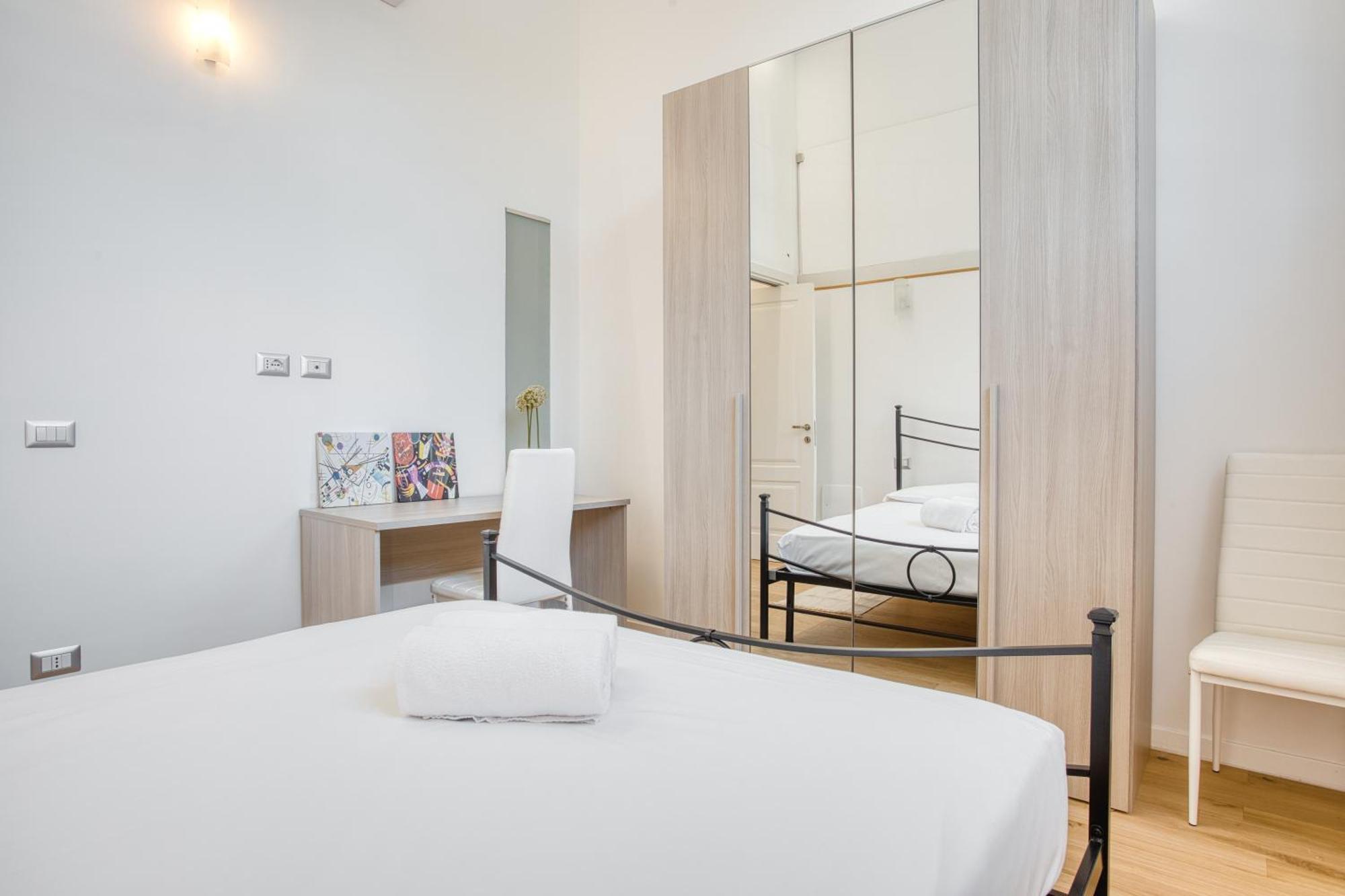 Walk To Navigli - Via Gola - 2 Bedrooms Apt Milano Eksteriør bilde