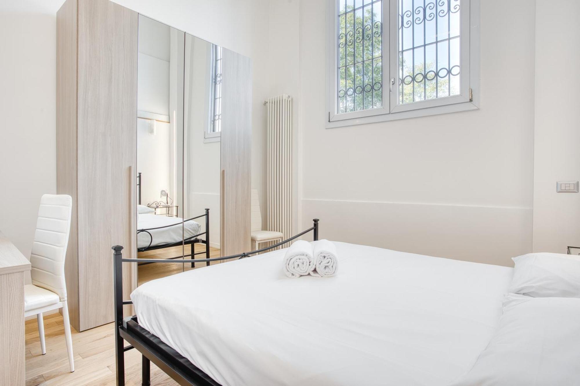 Walk To Navigli - Via Gola - 2 Bedrooms Apt Milano Eksteriør bilde